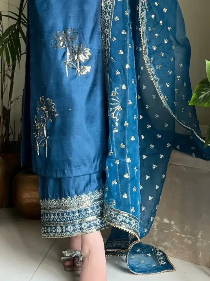 686b09a3-659d-4341-a3c4-fcccfe618ccf_287578df-fc82-4961-83f1-cd403647c5cf_1000x